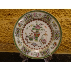 Prato de Parede em Porcelana Oriental 25,5cm